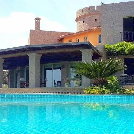 Villa Ortakent Villa *